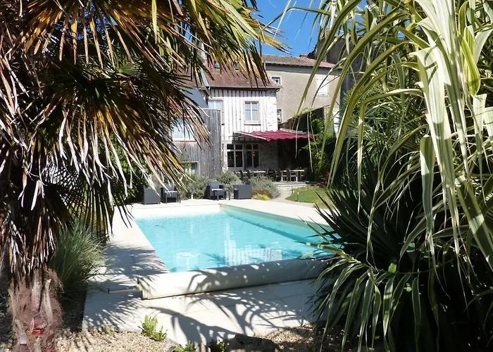 Logis Hotel Auberge Dupuytren