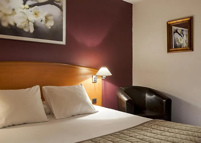 Sky Hotel Goussainville Charles de Gaulle