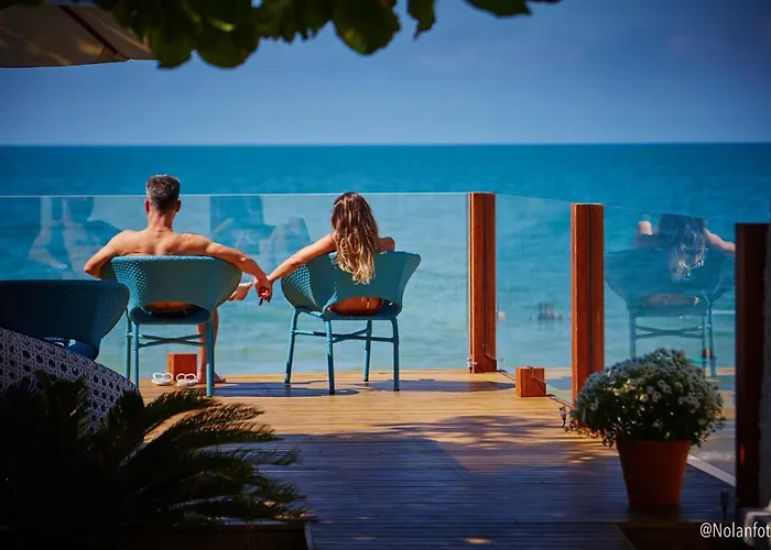 Solar Beach Hotel
