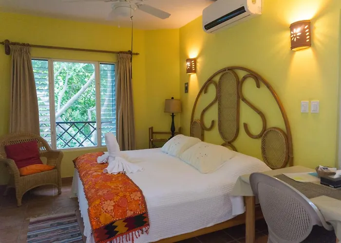 Sea Hawk Suites