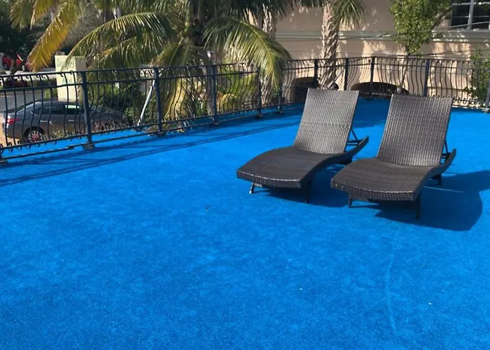 Courtyard Villa Hotel
