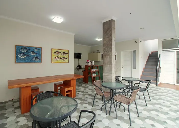 Oyo 396 Tibrae Residence Syariah