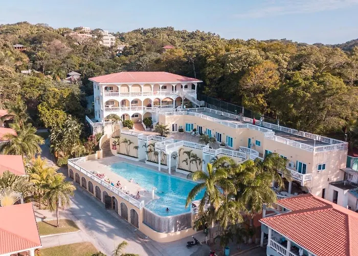 West End Dive Resort