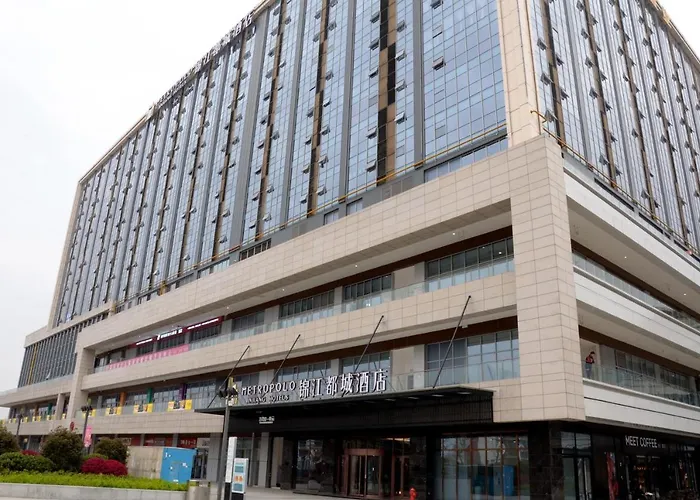 Metropolo Jinjiang Hotel