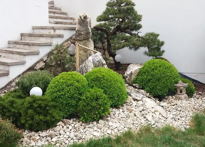 Hotel Bonsai