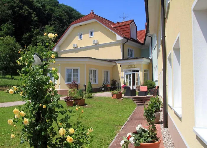 Hotel Cateski Dvorec