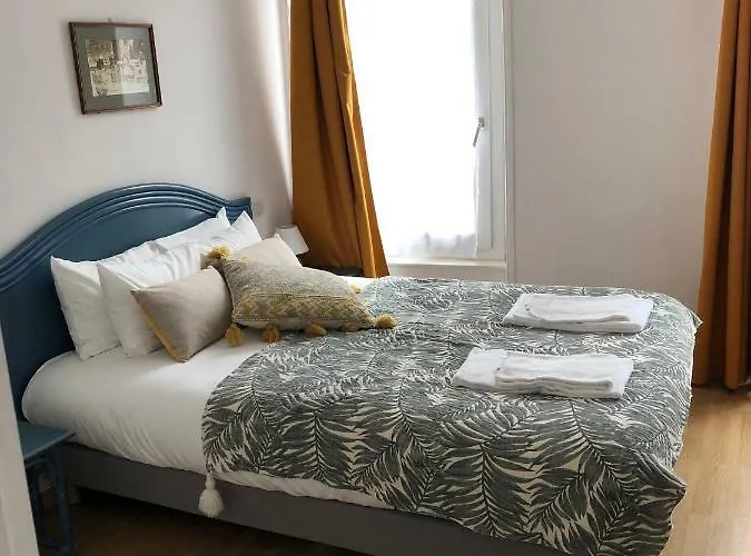 Hotel D'Arromanches Pappagall