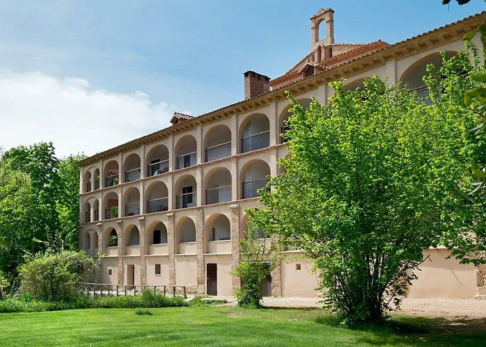Monasterio De Piedra