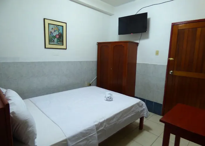 Hotel Aloe Uka