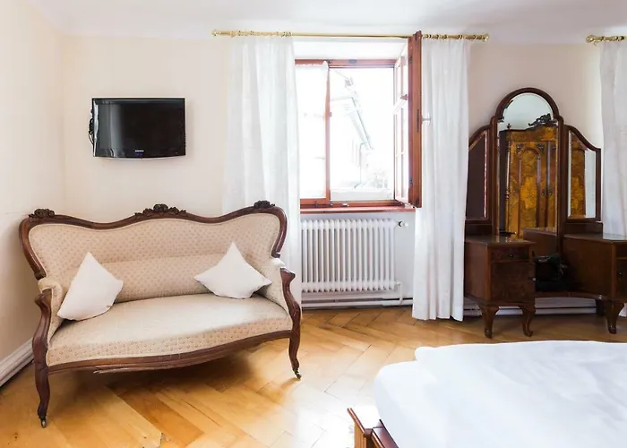 Hotel Loewen-Weinstube