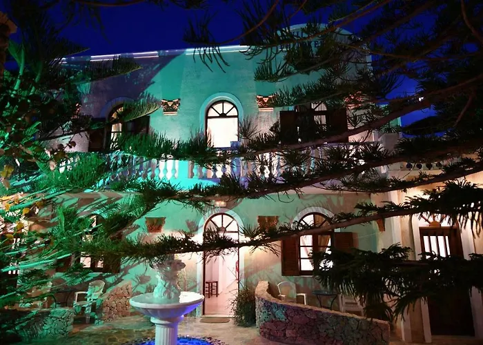 Philoxenia Hotel & Studios