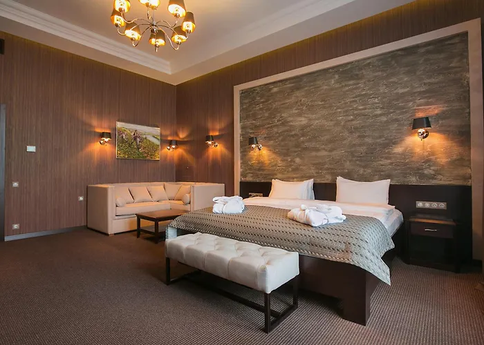 Tsunami Spa Hotel