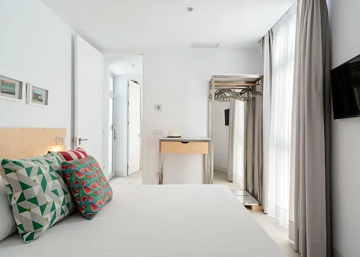 Apartamentos Y Estudios Centricos Conil Home Suite