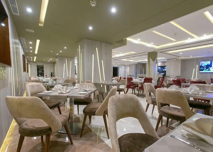 Madaure Hotel