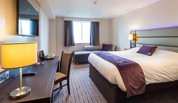 Premier Inn Stourbridge Town Centre