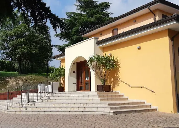 Villa Del Poeta