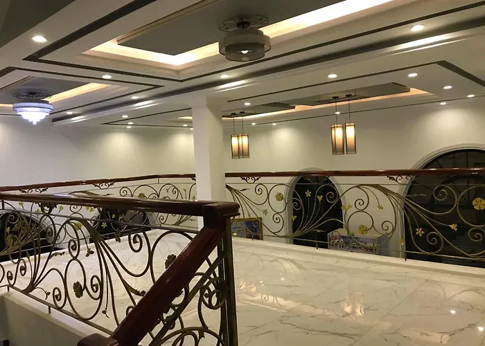 Sky Palace Boutique Hotel