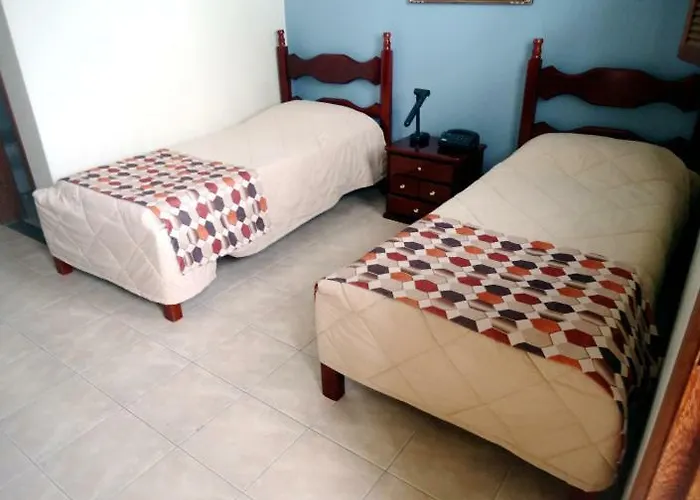 Del Rey Hotel