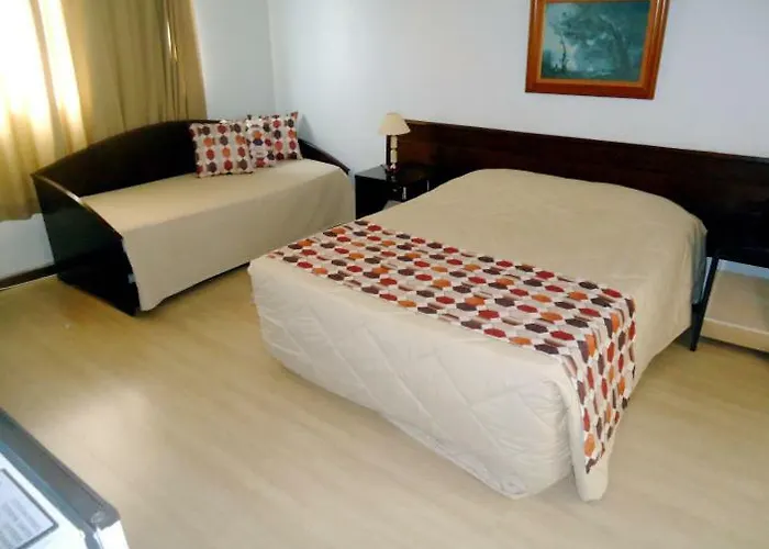 Del Rey Hotel