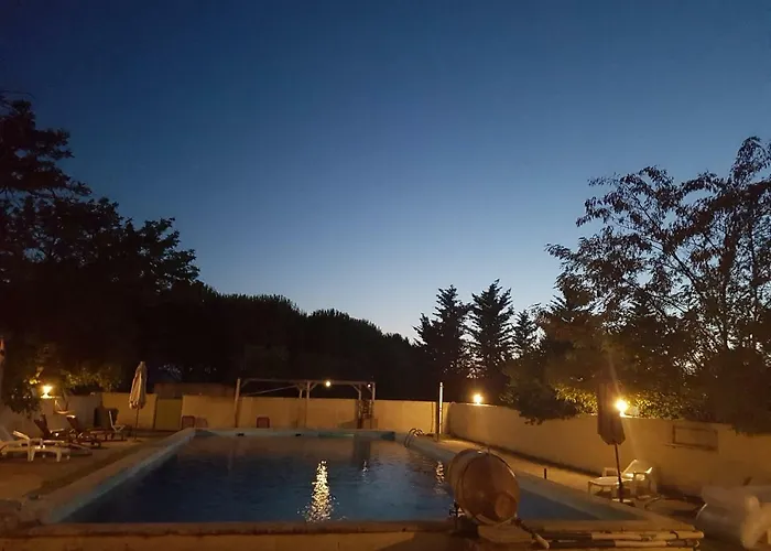 Hotel Carina-Très Grande Piscine-Local à Vélo