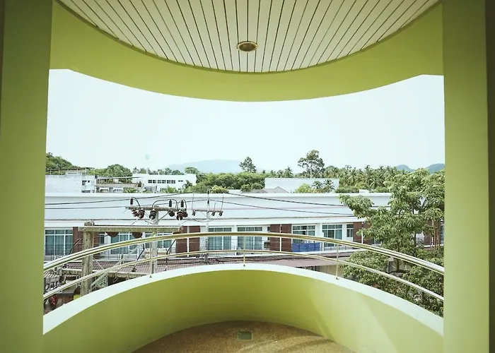 Vish Coco Gallery Hotel