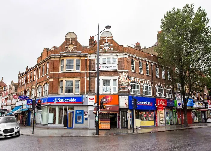 The Broadway Hotel - London Heathrow