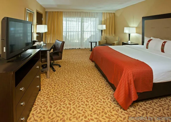 Holiday Inn Evansville Airport
