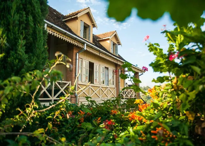 Tsara Guest House