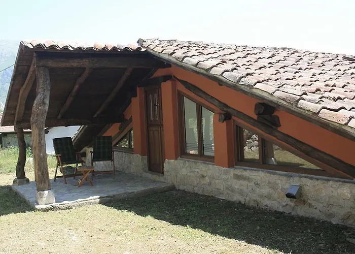 Hotel Rural Llerau