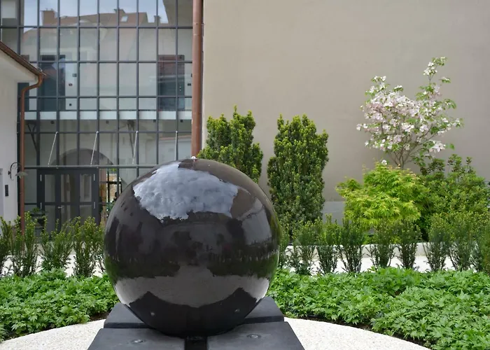 Hotel Maribor & Garden Rooms