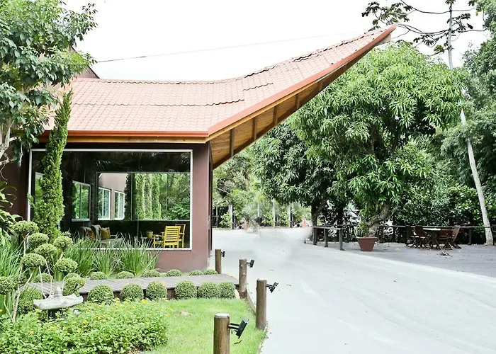 Estaleiro Guest House