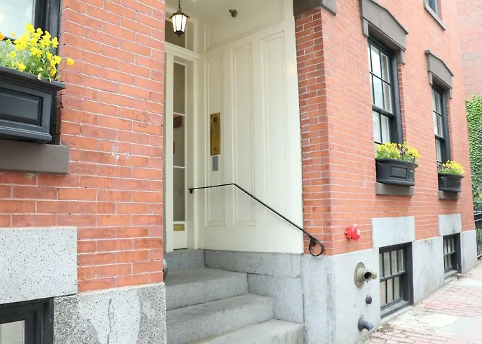 Charming & Stylish Studio On Beacon Hill #8