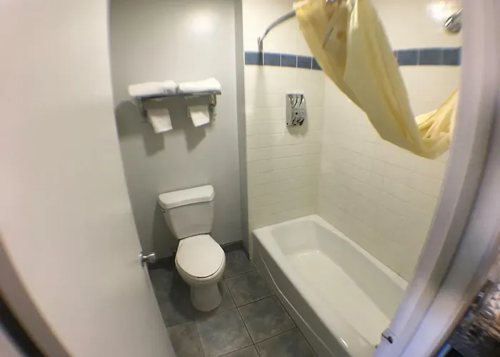 Valley Inn & Suites