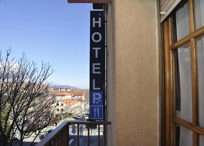 Hotel Tres Arcos