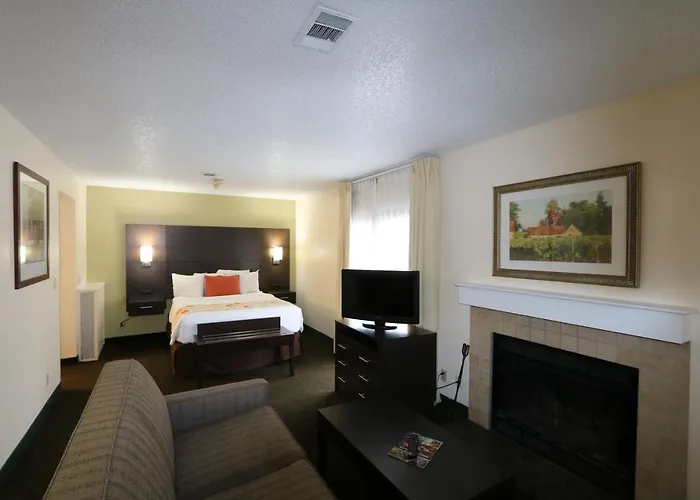 Fairbridge Inn & Suites - Akron Copley Township - West
