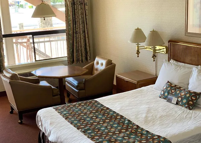 Country Hearth Inn-Winnemucca