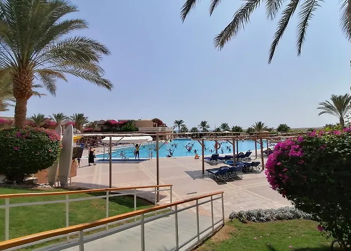 Tui Magic Life Kalawy