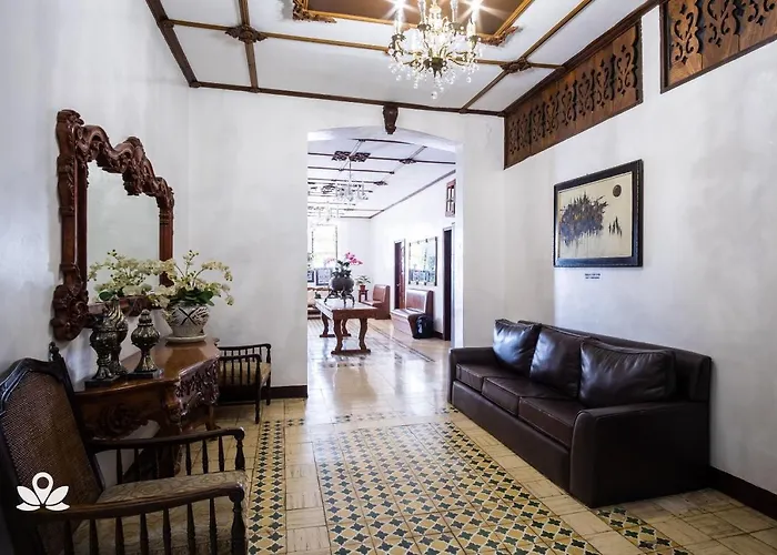 Cordillera Inn