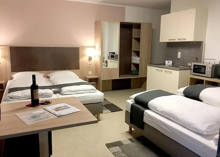 Hana Aparthotel