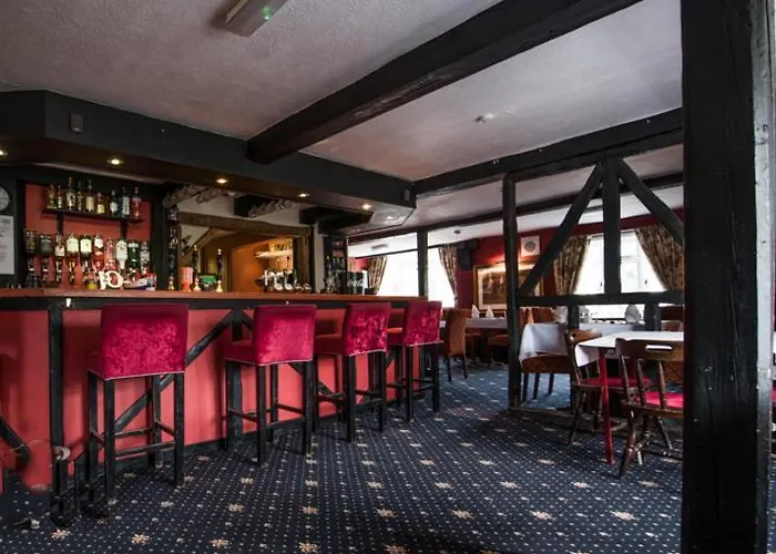 Sir Alfred Munnings Hotel