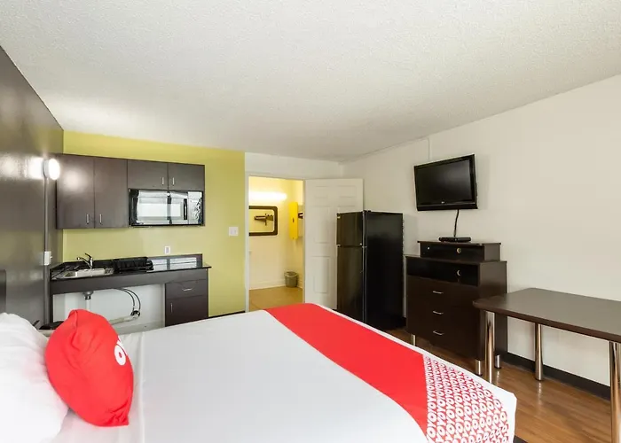 Travelodge By Wyndham Baton Rouge East