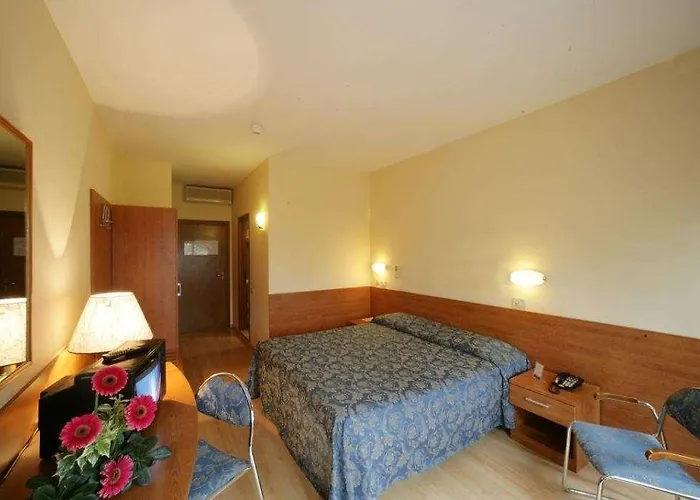 Hotel Anna Siena Nord - Monteriggioni