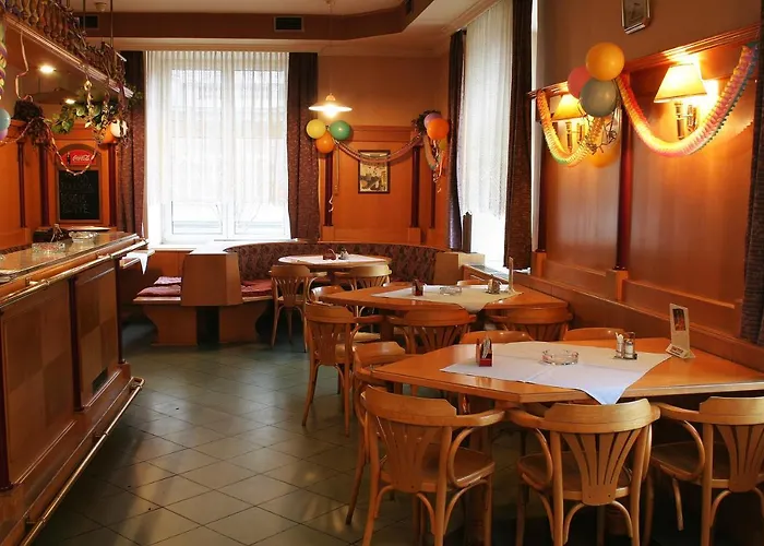 Corner Hotel U Divadla*** - Znojmo