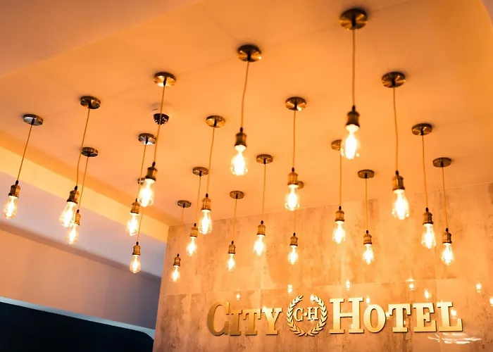 City Hotel