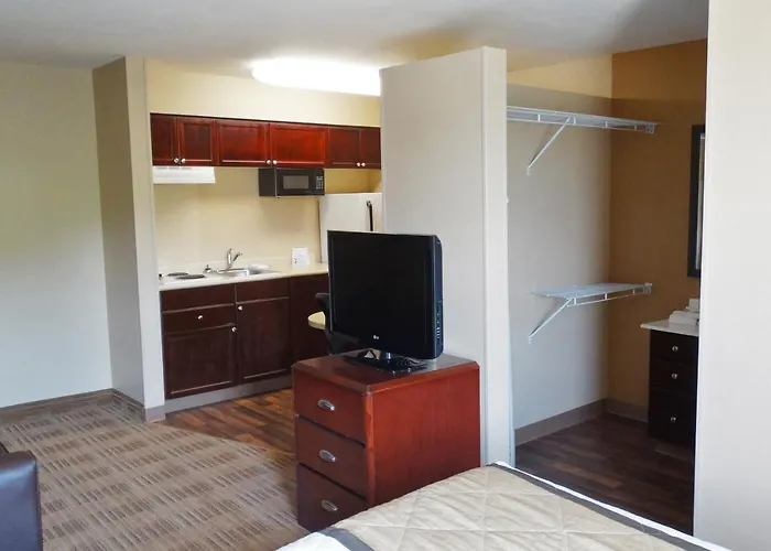 Extended Stay America Suites - Detroit - Auburn Hills - Featherstone Rd