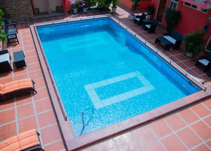 Windjammer International Cuisine & Comfort Inn
