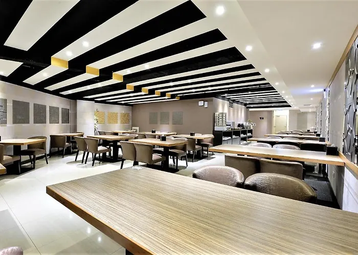 J-Hotel