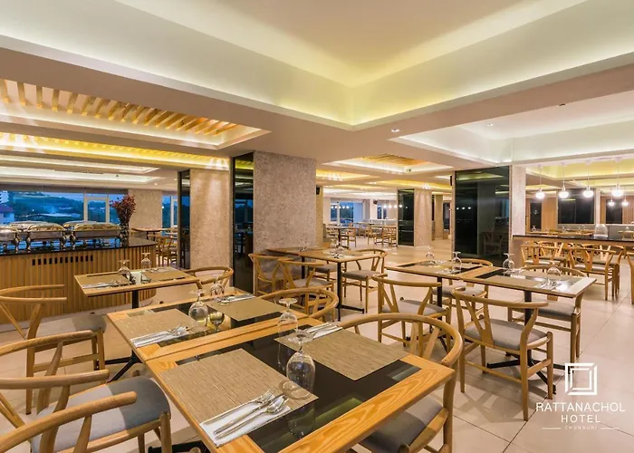 Rattanachol Hotel