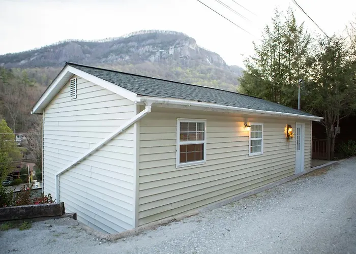 The Chimney Rock Inn & Cottages