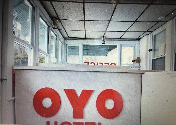 Monmouth Oyo
